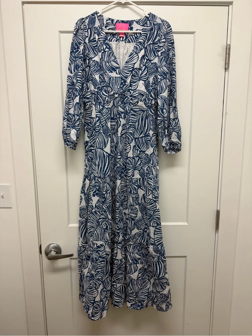 Lilly Pulitzer Deacon 3/4 Sleeve V-Neck Aegean Navy Beach Path Size 8 - Picture 5 of 8